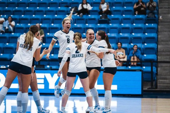 Sharks Win Five Set Thriller vs Florida Southern; Snap Seven-Match Slide