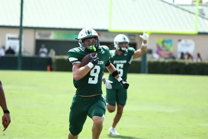 Hatters' Fourth-Quarter Rally Comes Up Short Against Presbyterian