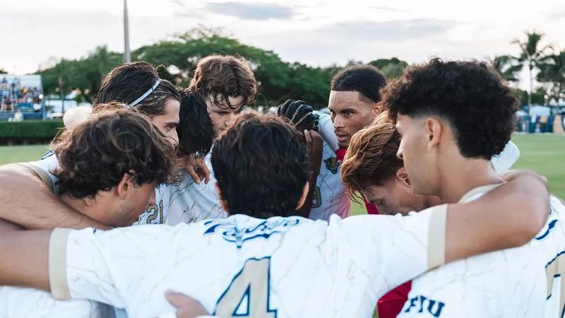 Men's Soccer Earns Draw at No. 15 Charlotte, Extends Unbeaten Streak to Seven
