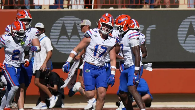 AP Poll Prediction: Florida gets back into the Top 25 and there's a new No. 1