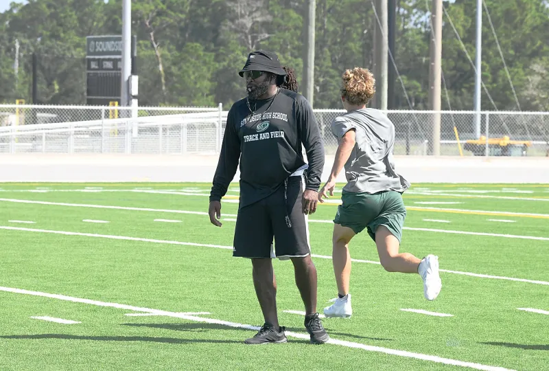 Despite wearing new colors, mindset doesn't change for Hemingway
