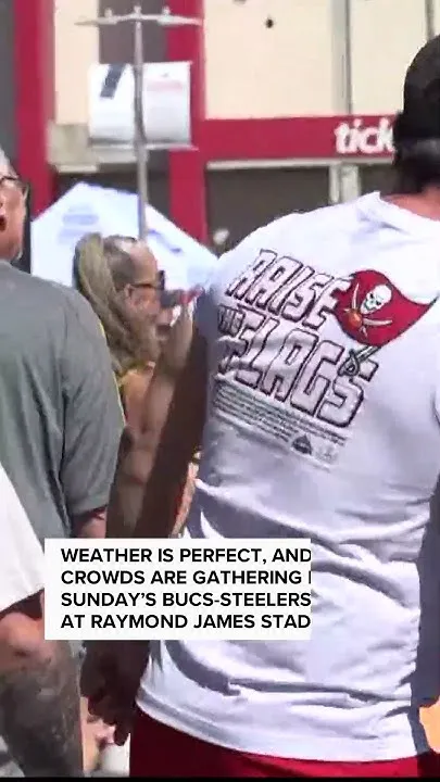Bucs fans outside Raymond James Stadium before kickoff (Video)