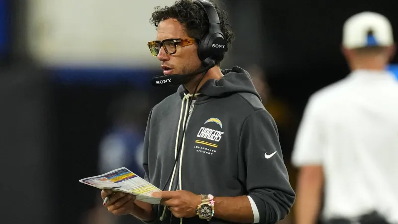 Time is ticking for former Dolphins HC Mike McDaniel's Chargers career