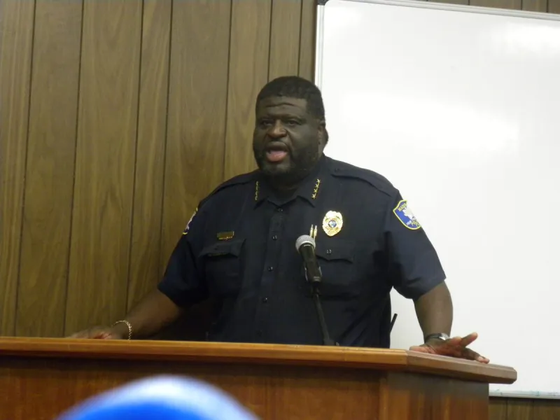 City applauds donation of police vehicles