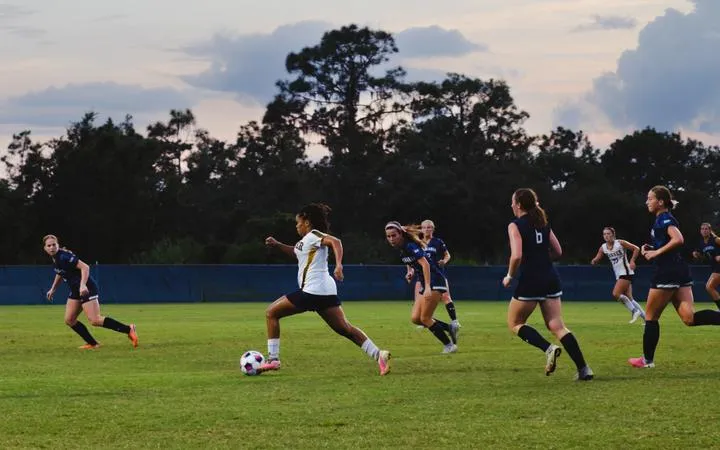 RECAP: Royals Earn Crucial Draw Against STU