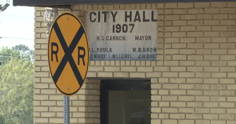 Cairo town hall to spotlight road, water and affordable housing projects