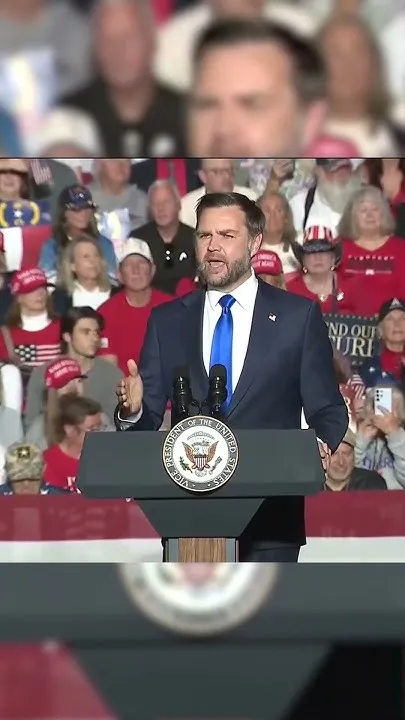 Protester interrupts JD Vance in North Carolina before prompt removal (Video)