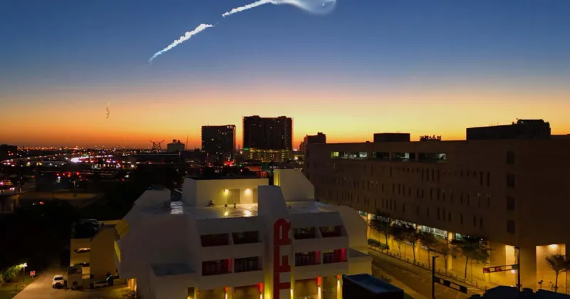 'Space jellyfish' from SpaceX launch seen across Tampa Bay area