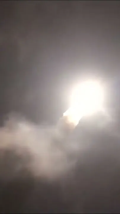 Japan launches mission to Mars moon (Video)