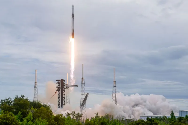 SpaceX turns a profit after a string of losses as its satellite and computer leasing businesses soar