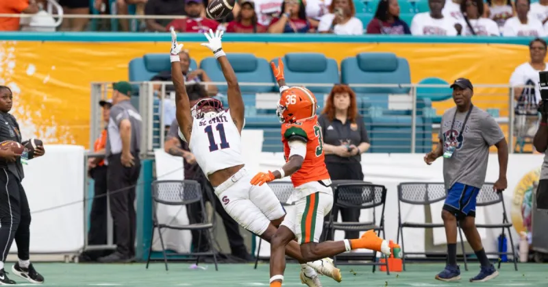 Bulldogs Run, Bands Reign: SC State Handles FAMU 31-13 in Orange Blossom Classic