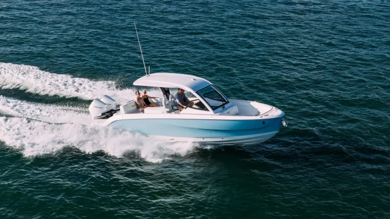 Beneteau Flyer 30 Review: A New Generation of Day Boat