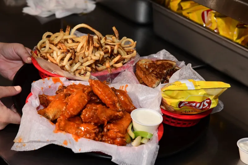 Papa Bees, the Longwood chicken wing institution, is moving