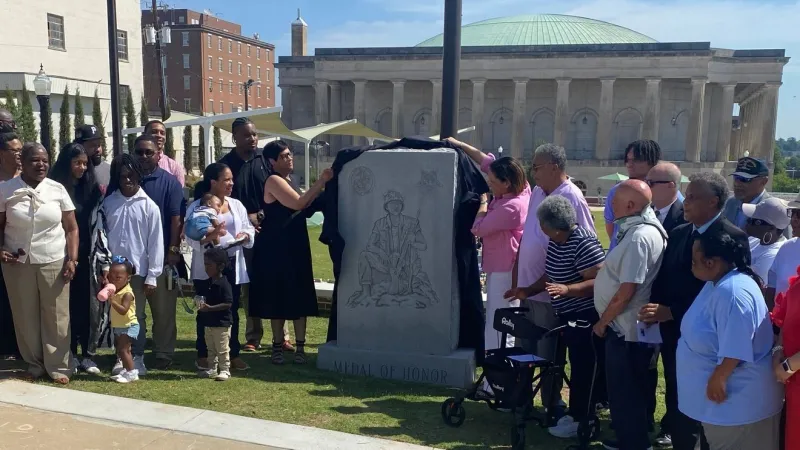 Macon-Bibb rededicates monument honoring Macon native Medal of Honor recipient