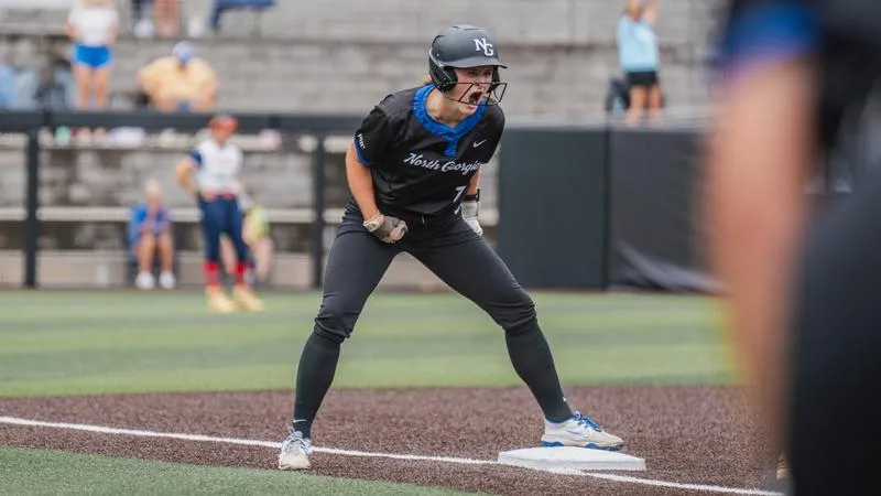 Roberts' Big Swing Push No. 3 Nighthawks Past No. 8 Francis Marion in Opening Game of Southeast Super Regional