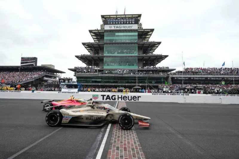 Rosenqvist takes the checkered flag at Indianapolis 500