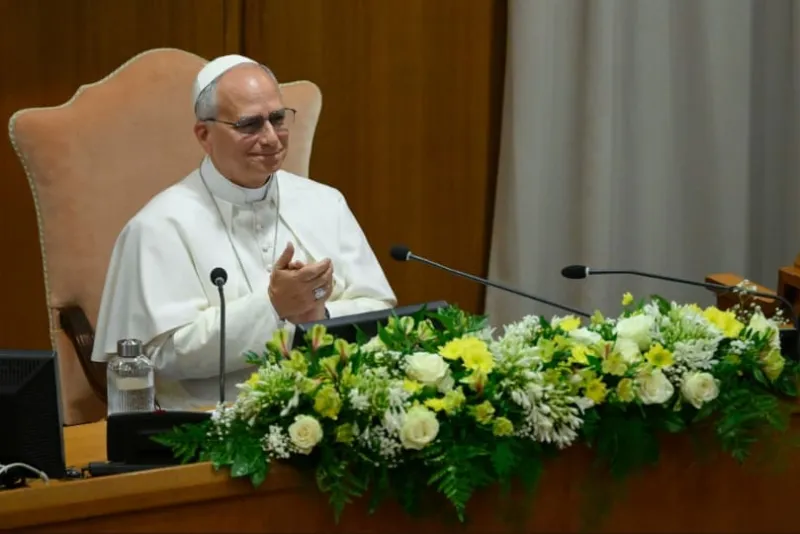 Pope urges humanity to build civilization of love in digital world