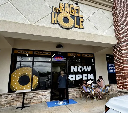 'It'll change your life': Braselton's newest bagel shop is already a hit