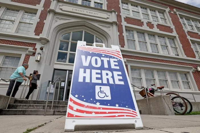 Louisiana lawmakers pass a congressional map to dismantle a majority-Black district
