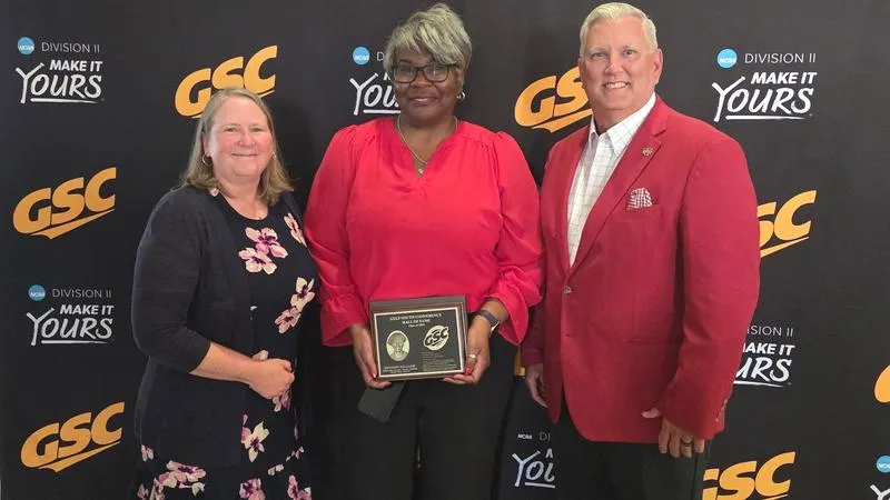 Former Lady Blazer Shannon Williams Inducted into GSC Hall of Fame