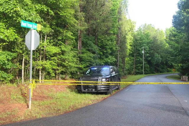 BREAKING: Two dead, one injured in helicopter crash in southwest Dawson County
