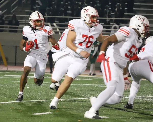 High school football: Gainesville's Nigel Newkirk, Carter Mathis both announce big-time commitments