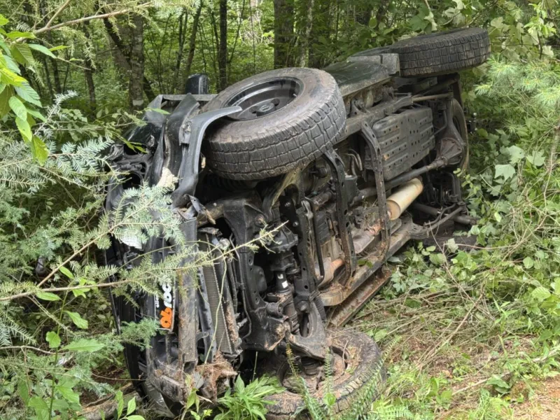 Rollover crash closes GA 197 North of Clarkesville
