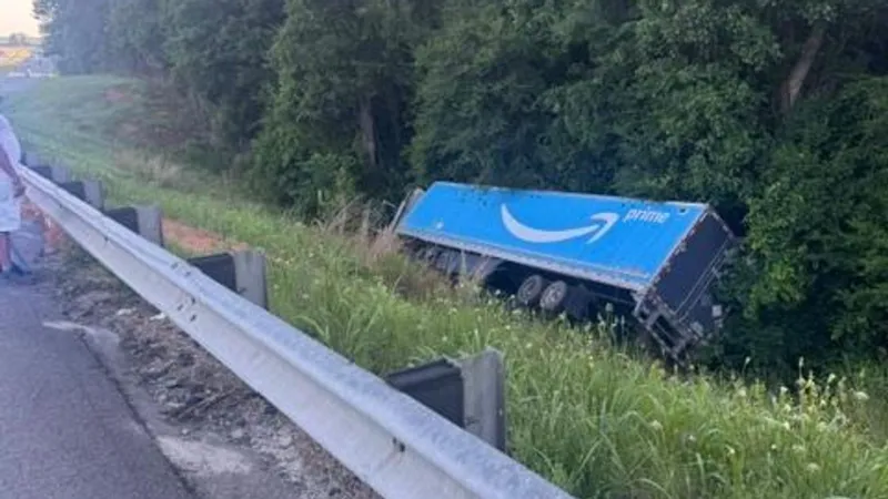 Amazon semi-truck driver falls asleep, causing accident on I-75 in Monroe County: sheriff