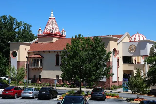 6 suspects accused of making off with $20,000 in jewelry from Hindu temple in south Forsyth County
