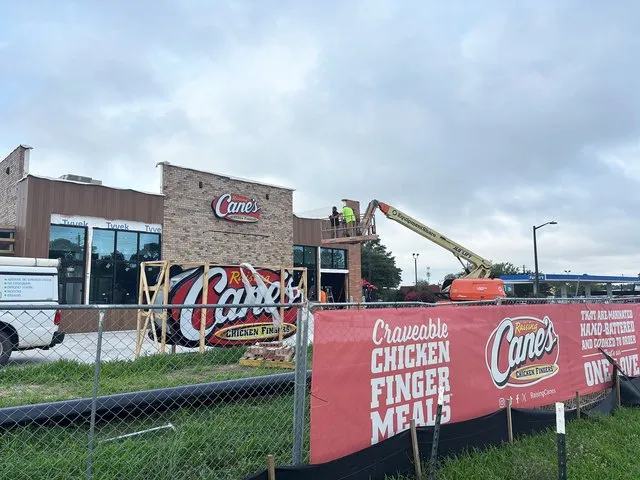 Signs are clear: Raising Cane's nears opening