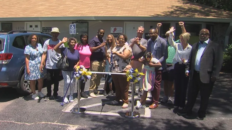 Ribbon cutting marks Middle Georgia Podiatry joining Perry Area Chamber