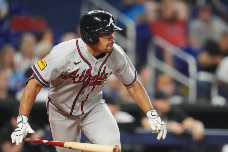 Braves add depth at catcher by acquiring veteran Austin Wynns from Angels, DFA Chadwick Tromp