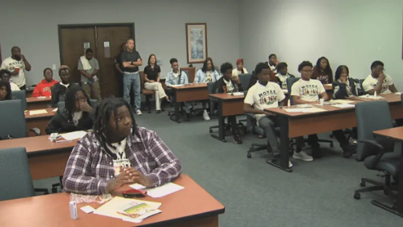 First batch of students graduate from new Macon-Bibb summer job training program
