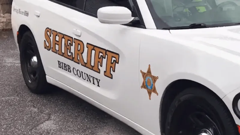 31-year-old taken to hospital after 2:46 a.m. shooting on Pio Nono Avenue