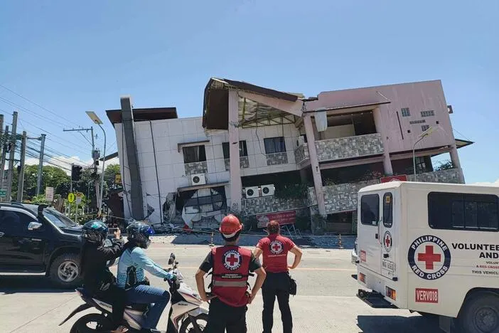 A 7.8 magnitude earthquake rocks the southern Philippines