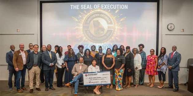 SGBC Celebrates 25 Graduates of Small Business Academy