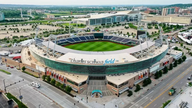 Georgia learns College World Series path, opener against Texas set for Saturday night