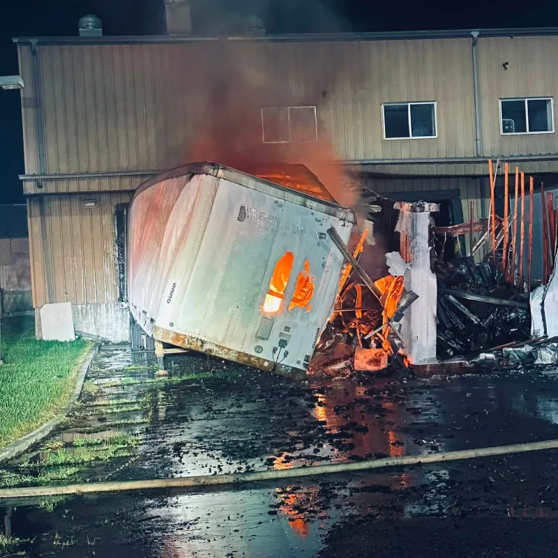 Lithium batteries complicate fighting Eastanollee commercial fire