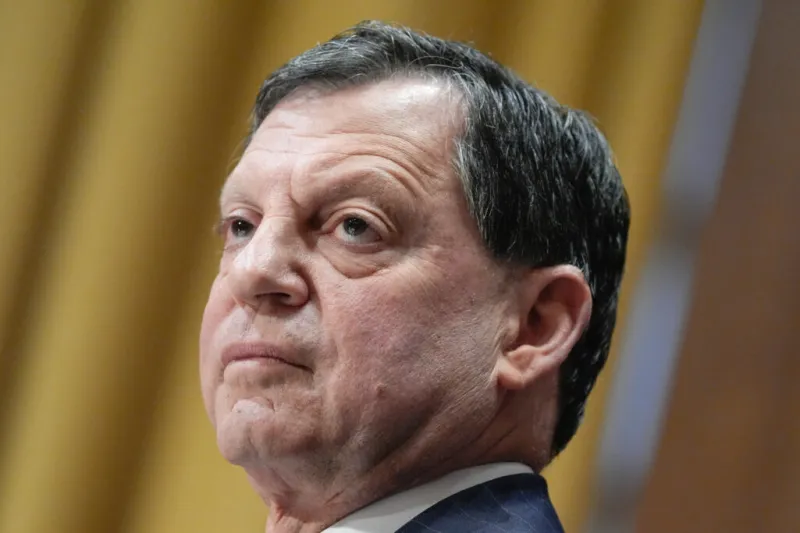 Head of Social Security challenged by lawmakers over long lines, wait times