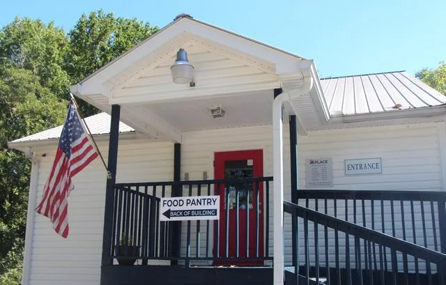 How The Place is helping pets stay in their Dawson, Forsyth-area homes as costs continue to rise