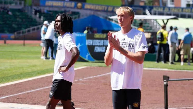 Bennett and Voyles Collect Second Team All-America Honors at NCAA Championships