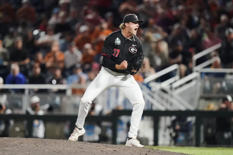 Volchko's 15-strikeout complete game, Volantis' struggle lead to Georgia's 7-1 CWS win over Texas