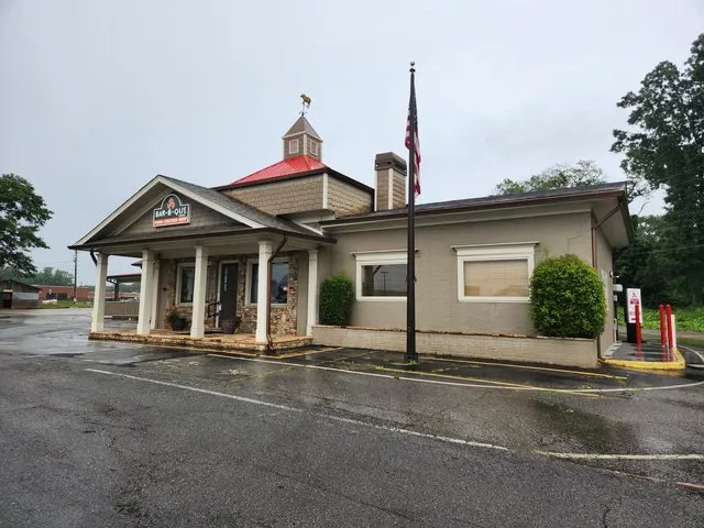 Oakwood developer appeals business permit issued to Barbecue Shack, citing appearance concerns