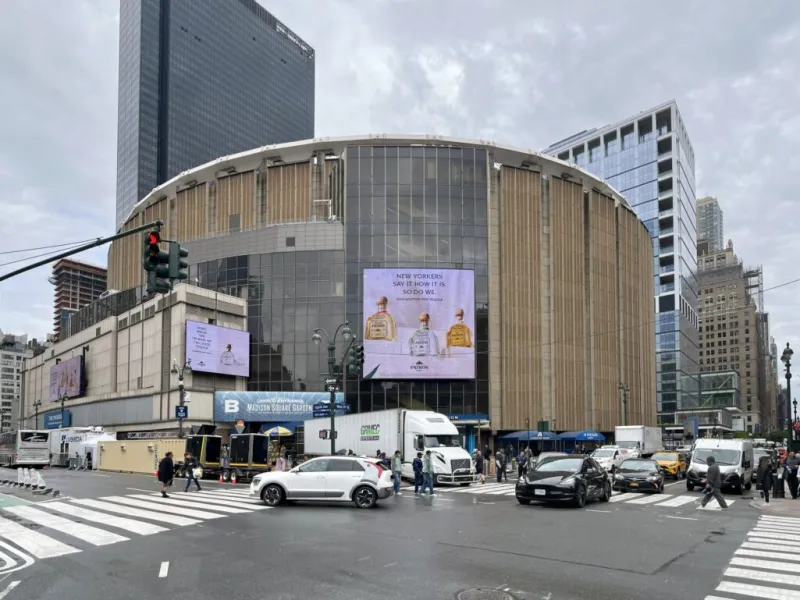 Man falls to his death during rock concert at Madison Square Garden