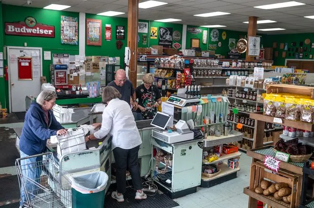 Green's Grocery has barely changed in 76 years. Gainesville wouldn't have it any other way