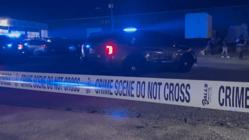 Overnight shooting in downtown Macon leaves one man hospitalized