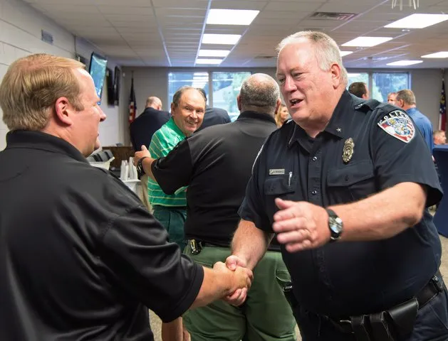Broadhead, retiring as police chief, hears praise and directs it toward SPD workforce