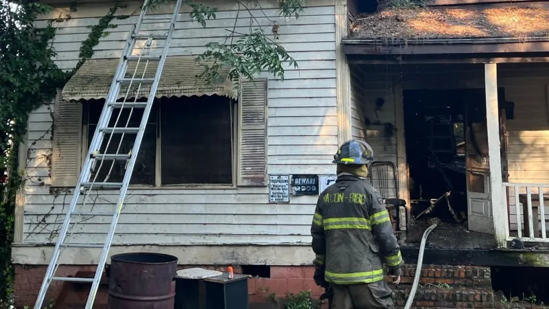 Firefighters extinguish vacant house fire near Piedmont Hospital in Macon, no injuries