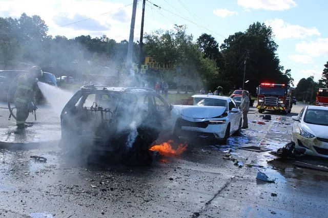 Fiery five-vehicle crash on Ga. 365 injures two