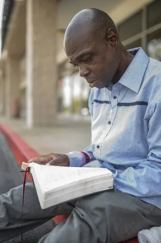 Body found in Lake Lanier cove identified as 47-year-old Alvin Maull, known for carrying Bible and keeping Gainesville clean
